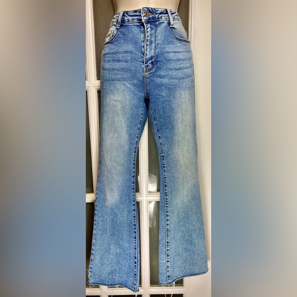 TWO WAY High Rise Flare Leg Jeans - Picture 2 of 5